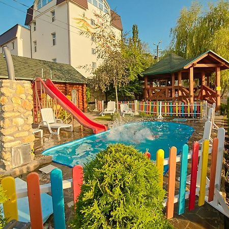 Hotel Panorama Kremenets' Exterior photo